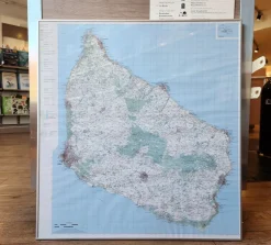 Geodætisk kort Bornholm og Christiansø - [RODEKASSE/DEFEKT] (Plakat, Vægkort, Dansk)