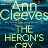 The Heron's Cry: Now a major ITV series starring Ben Aldridge as Detective Matthew Venn (Bog, Paperback / softback, Engelsk)